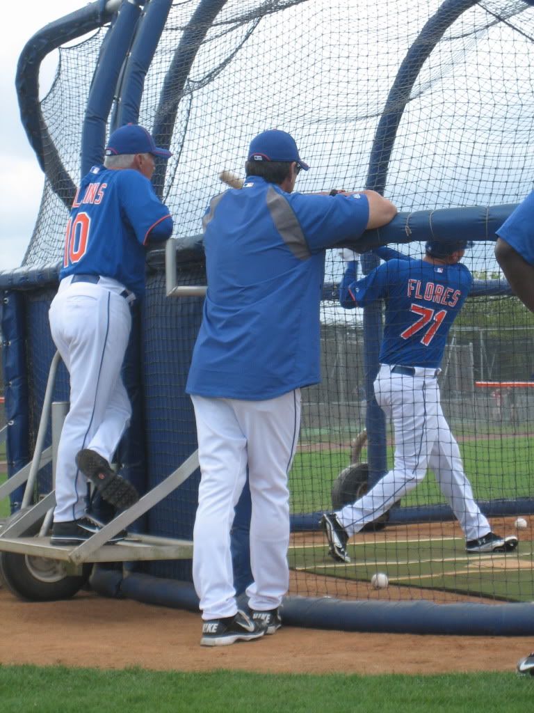 Hudgens & Collins keeping an eye on Wilmer Flores