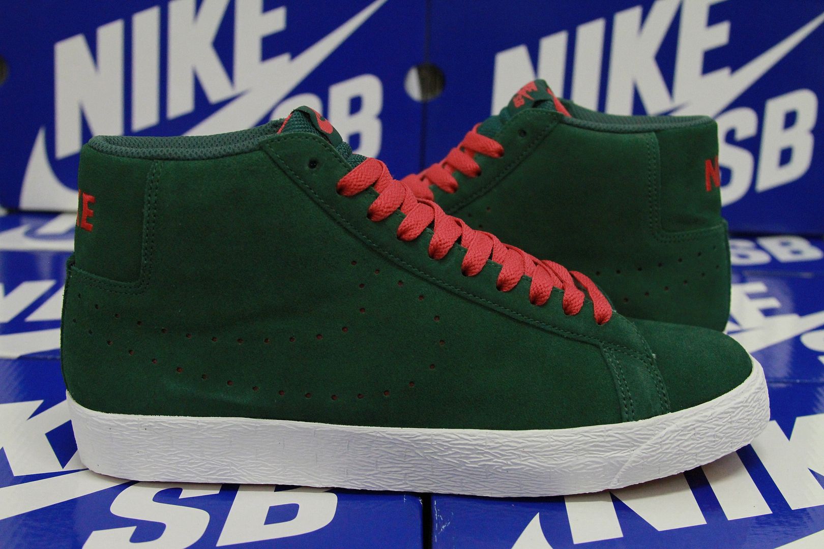 nike blazers size 10