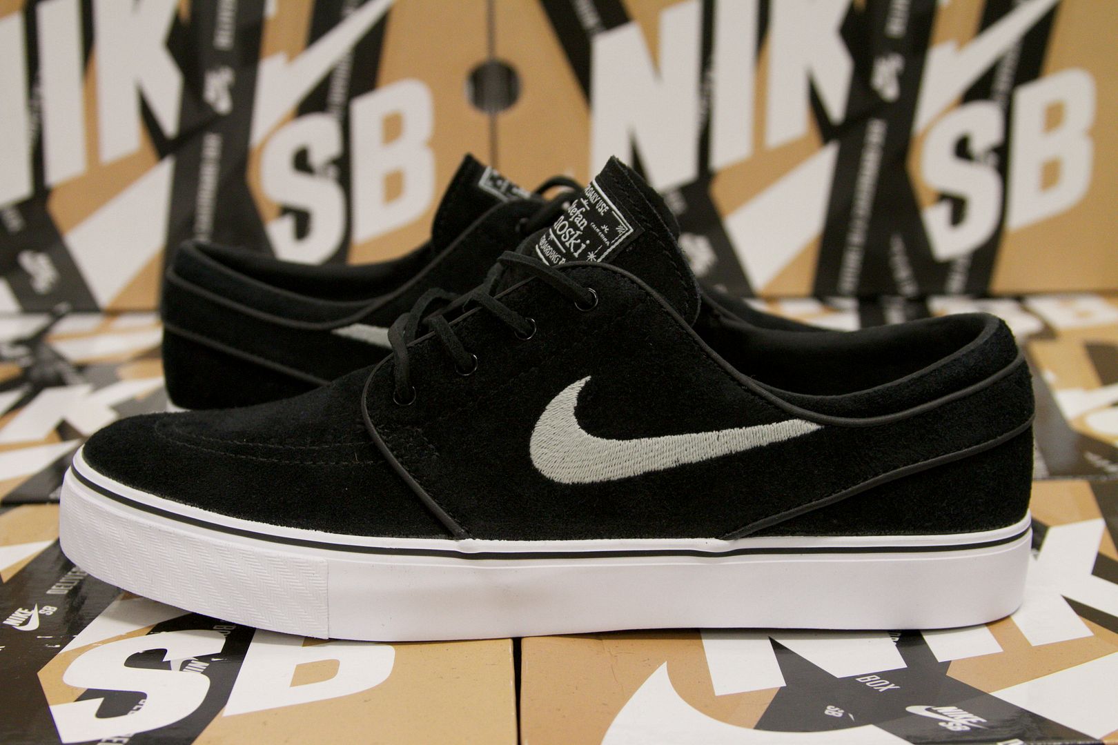 janoski size 7