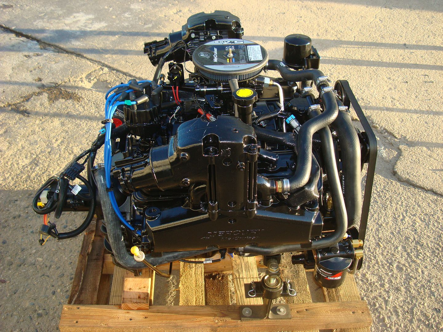 MerCruiser 5.7L/260HP TKS New 350 Marine Engine Complete Bobtail ...