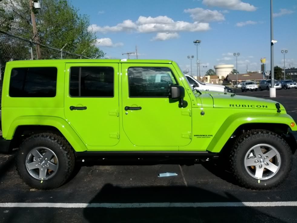 Lime green jeep liberty #3