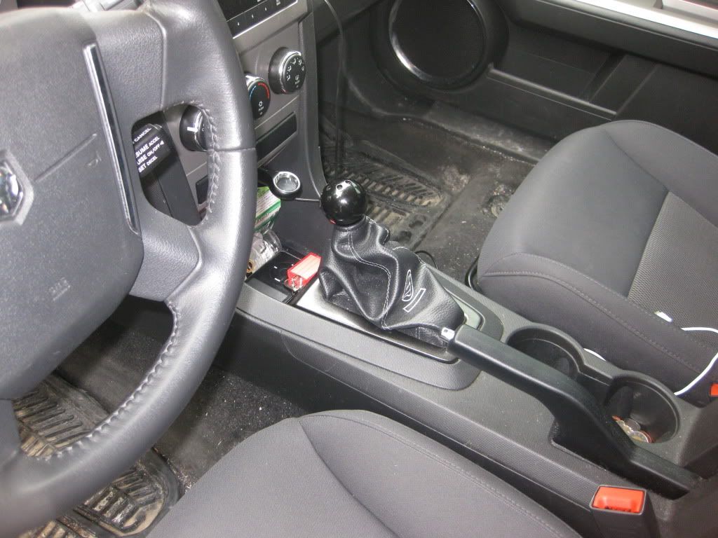 Sparco shift boot and shift knob Dodge Avenger Forum