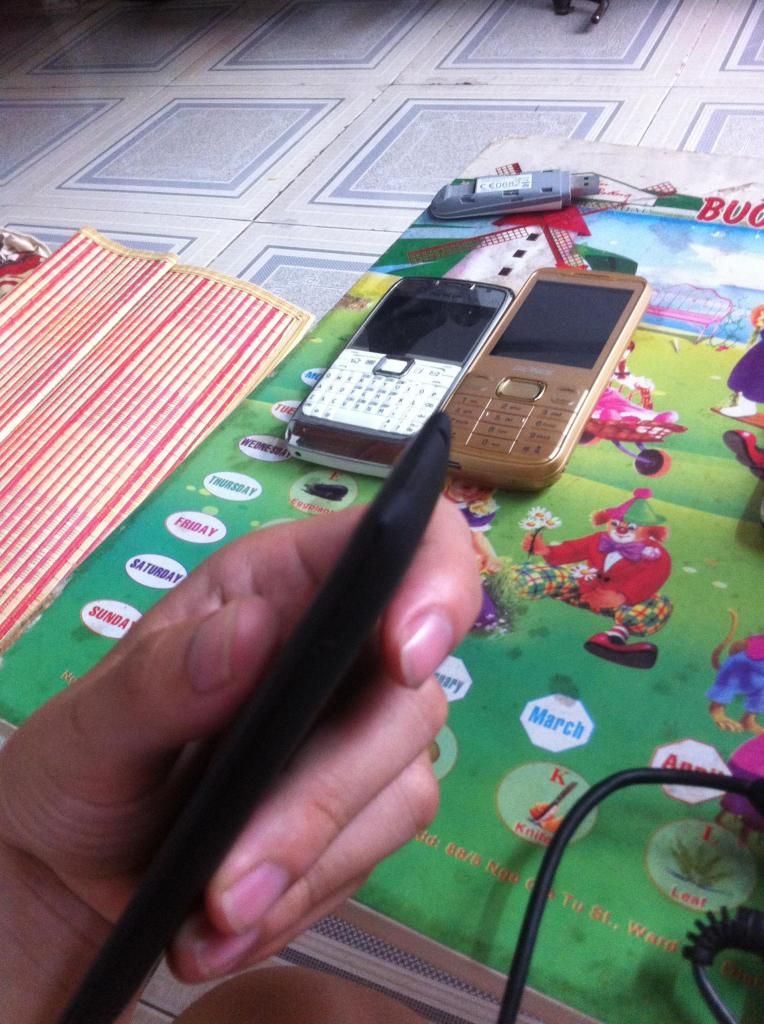 HTC 8x, nokia e71, nokia 6700, IP4 - 6