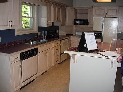 Kitchen Backsplash Pictures   Cabinets on Finished Kitchen Pics   Remodel On A Budget   Kitchens Forum