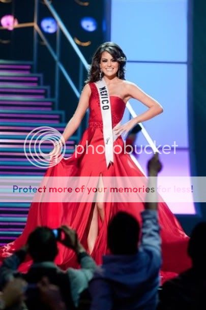 KHOẢNH KHẮC XUẤT THẦN VỚI ĐẦM DẠ HỘI CỦA CÁC MU JimenaNavarrete_MissMexico2010eveninggownofherchoice2010MissUniversePresentationShowMandalayBayEventsCenterinLasVegas_Nevada