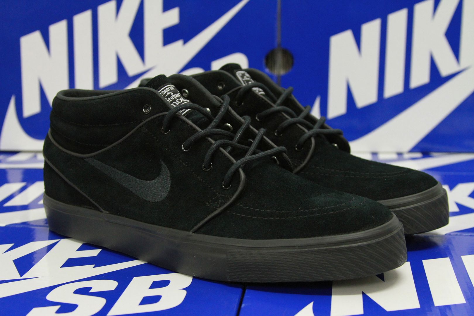 Nike Zoom Stefan Janoski Mid SB Black Blackout DS SZ 9.5  