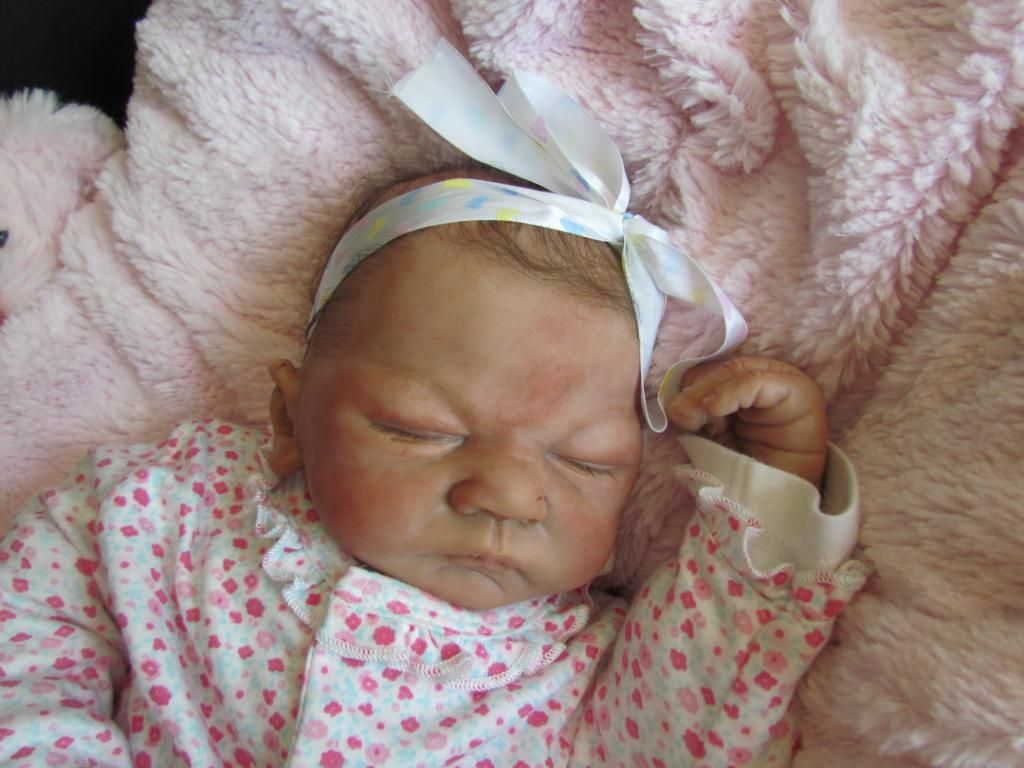 REBORN BABY GIRL DOLL ASHTON DRAKE 